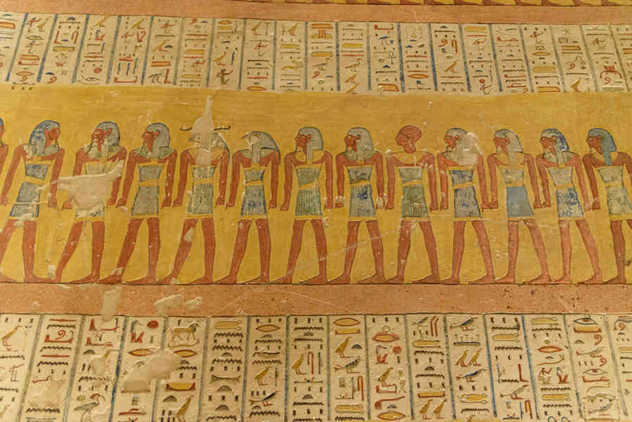 Egipto 232 - Valle de los Reyes - Tumba de Ramsés IV.jpg